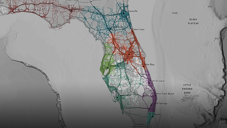 Cambio de la población representado cartográficamente con flechas de color púrpura y verde hacia arriba o hacia abajo para indicar el crecimiento o reducción de la población