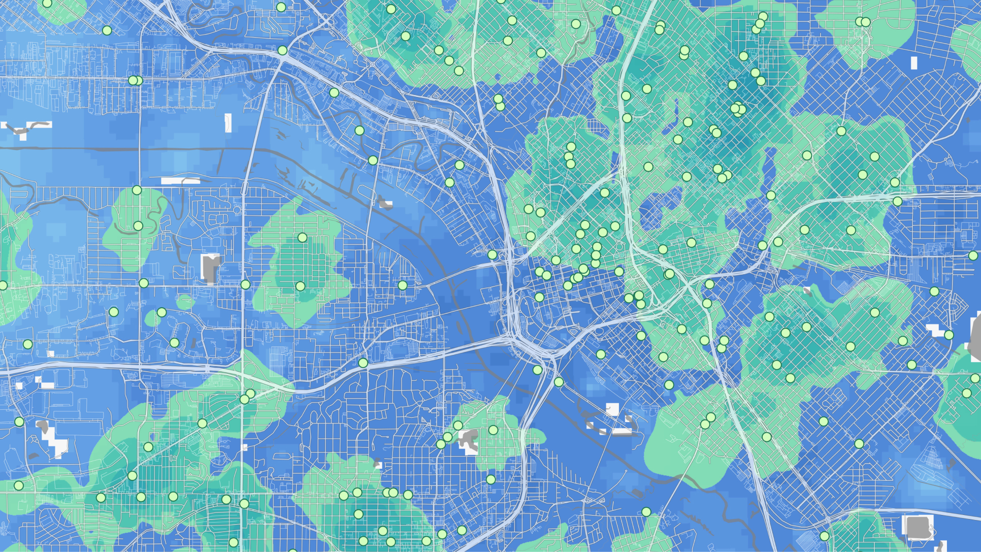 Mapa azul con áreas verdes sombreadas que indican el análisis de clientes