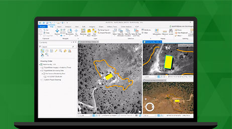 Un portátil que muestra ArcGIS Image Server con tres imágenes que delinean áreas y edificios para el análisis