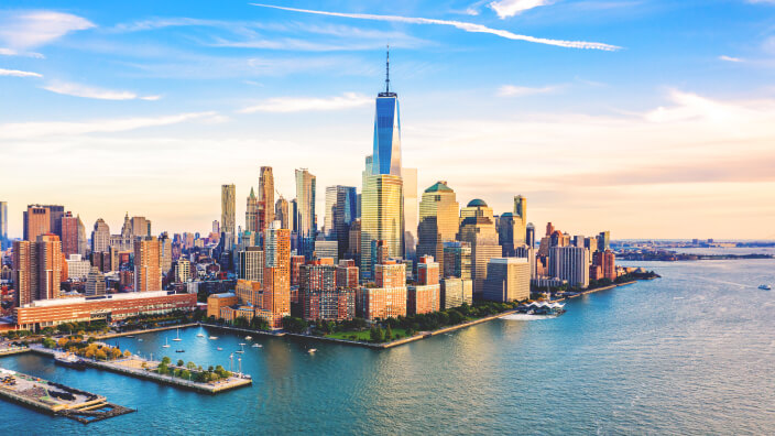 El horizonte de Nueva York visto desde la costa.